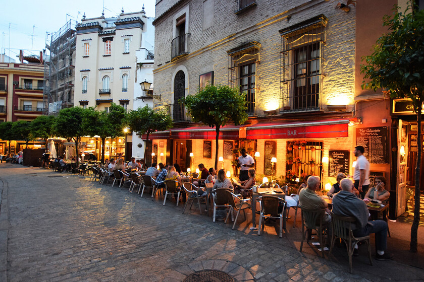 Los restaurantes de Sevilla han encontrado una nueva forma de hacer caja con turistas: las mesas premium