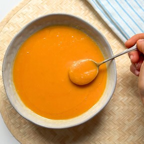 Crema de boniato, un plato cremoso y delicioso para resolver tus cenas 