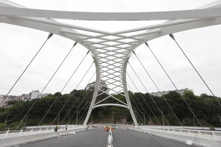 Fomento recortará el presupuesto de 2013 para mantenimiento de carreteras