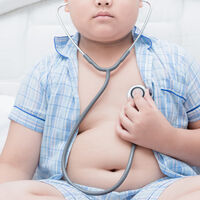 Medicamentos y operaciones a partir de los 12 años: la nueva recomendación de los pediatras para niños con obesidad en Estados Unidos 
