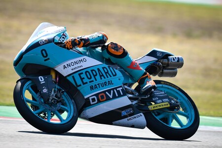 Jaume Masiá lidera una accidentada jornada de entrenamientos libres de Moto3 en Barcelona
