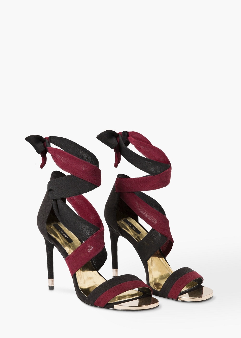 Foto de Mango Fiesta invierno 2015 (36/53)