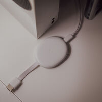 Tenía un disco duro de 1TB cogiendo polvo en un cajón. Con una carcasa barata lo he resucitado para mi Chromecast