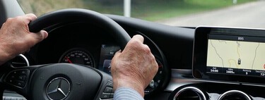 Los cambios de la DGT: nuevos plazos para renovar el carnet en mayores de 65 años o seguro obligatorio para patinetes eléctricos