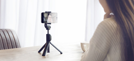 Xiaomi une los conceptos de trípode y selfie stick en un solo producto
