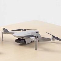 En Amazon tienes el dron más ligero al precio más barato: DJI Mavic Mini Fly More Combo por 439 euros con baterías extra y envío gratis