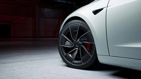 Tesla Model 3 Performance 2024 llanta de aleación