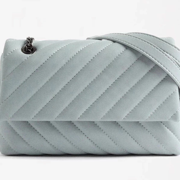 Bolso de hombro multiposición acolchado con cierre imantado Parfois