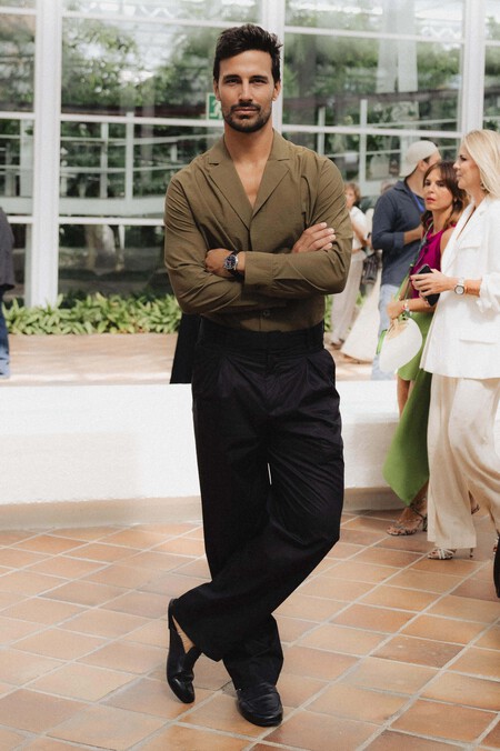 Los Hombres Con Mas Estilo De La Semana De La Moda De Madrid Le Sacan Provecho Al Verano Con Los Zapatos Destalonados Mas Comodos Y Elegantes Para Llevar A La Oficina