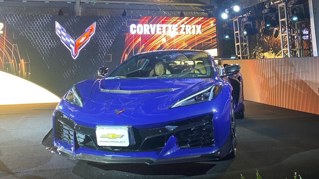 Chevrolet Corvette ZR1X llegará a México en 2026: el hypercar híbrido que humilla a Ferrari y Lamborghini. Lado.mx Chevrolet Corvette ZR1X llegará a México en 2026: el hypercar híbrido que humilla a Ferrari y Lamborghini. Noticias en tiempo real
