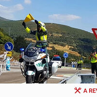 Estas señales de tráfico que puede usar la Guardia Civil son perfectamente legales, pero nos hemos olvidado que existen