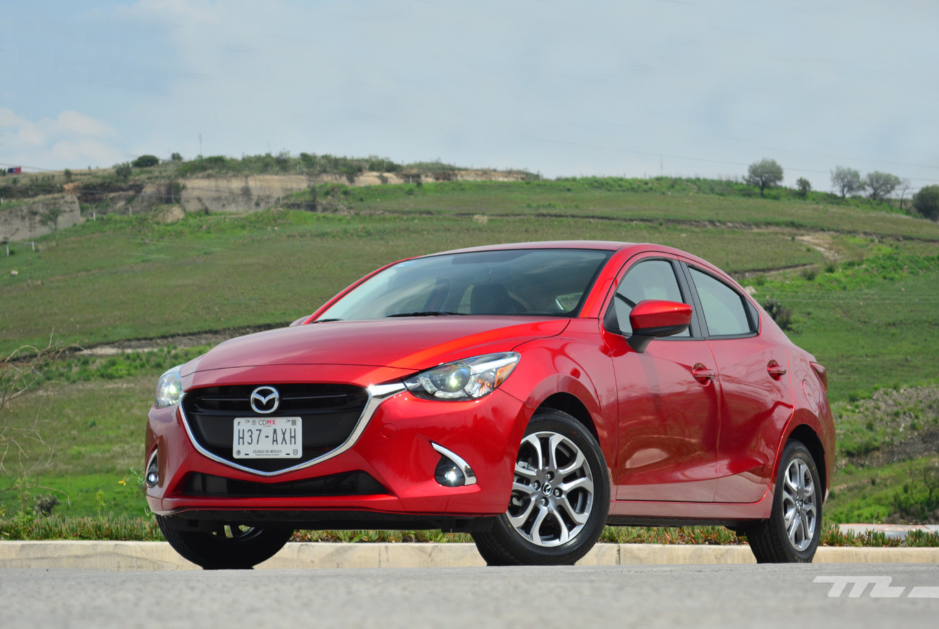 Mazda 2 Sedán, a prueba: Un familiar que no renuncia a su lado chic
