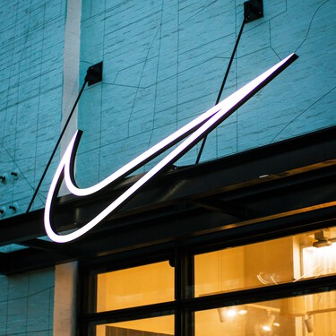 El outlet de Nike tiene las zapatillas Air Max AP: un mix de elegancia y deportividad que podemos llevar con cualquier conjunto 