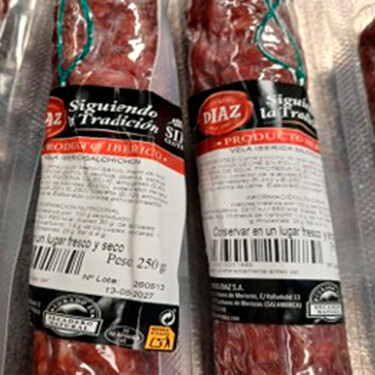 Alerta alimentaria por Listeria en un salchichón vendido en Andalucía y Castilla y León por una empresa centenaria: si lo tienes en casa, no te lo comas 