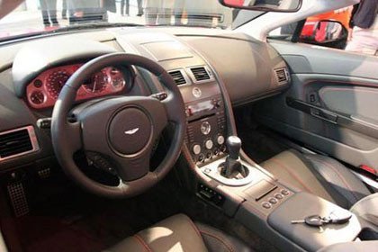 Aston Martin V8 Vantage Roadster