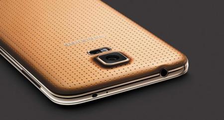 Más de un tercio de los usuarios que han comprado un Galaxy S5 se ha deshecho de un iPhone, según CompareMyMobile