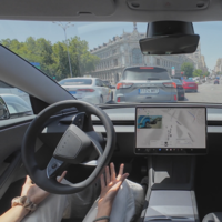 Tras probar el FSD de Tesla, unos expertos tienen claro su veredicto: "Hubiera suspendido tres veces el examen de conducir"