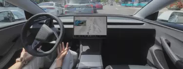 Tras probar el FSD de Tesla, unos expertos tienen claro su veredicto: "Hubiera suspendido tres veces el examen de conducir"
