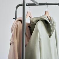 Hazte con tu sudadera favorita en las rebajas de About You con hasta un 60% de descuento: Adidas, Puma, Vans y más  