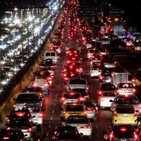 Gobierno de CDMX analiza que sea obligatorio compartir auto en ciertas vías rápidas en 2020