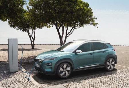 Pero, ¿cuántos kilómetros de autonomía máxima tiene el Hyundai Kona eléctrico?