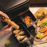 Amazon rebaja la freidora de aire Cecotec con doble cesta para preparar varios platos a la vez en cuestión de minutos  