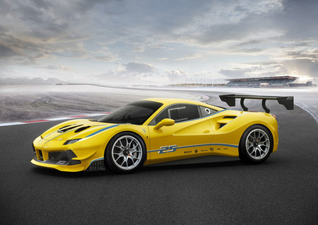 Así es el nuevo Ferrari 488 Challenge de carreras: 670 CV, mucha aerodinámica y motor turbo