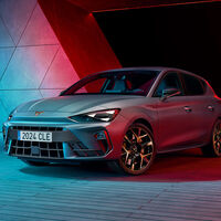 El nuevo CUPRA León 2025 recibe una dosis de esteroides: el hatchback deportivo gana en diseño, potencia y autonomía