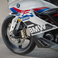 ¡Por fin! BMW se ha decidido a vender la G 310 RR deportiva para el carnet A2, aunque no sabemos si llegará a Europa