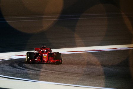 Victoria in extremis de Sebastian Vettel en el festival de adelantamientos del Gran Premio de Baréin de F1