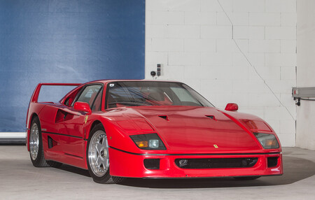 Esta es la historia del único Ferrari F40 del mundo con cambio automático: el 'sacrilegio' de Agnelli