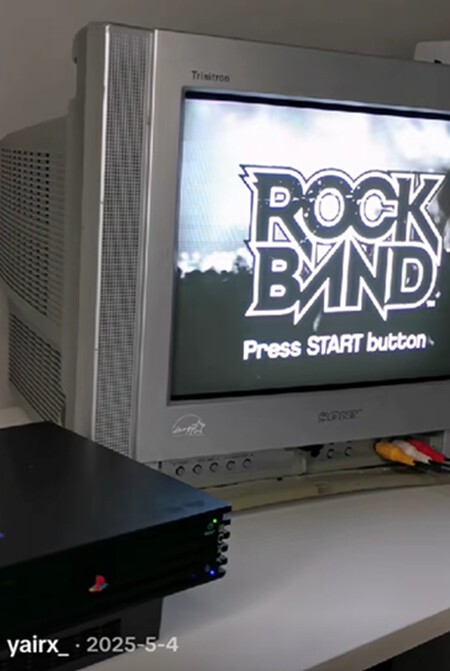 Se Encontro Una Ps2 Rota En Un Mercado De Mexico Por Solo 100 Pesos El Comprador Hizo Magia Para Revivirla