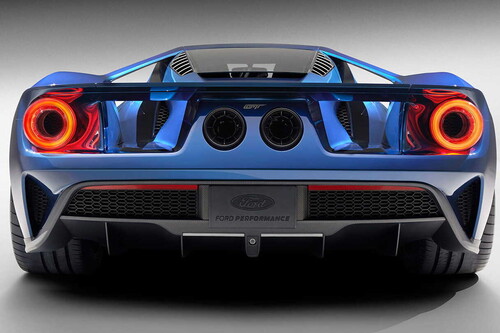 Tras la pista de la mecanofilia, o cuando el amor por los coches se nos va de las manos