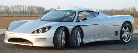 Covini C6W, ¿un coche de seis ruedas a producción en 2009?