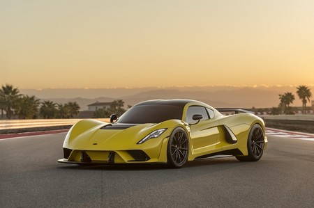 Hennessey lo toma como reto: quiere demoler el récord de 490 km/h del Bugatti Chiron en su F5