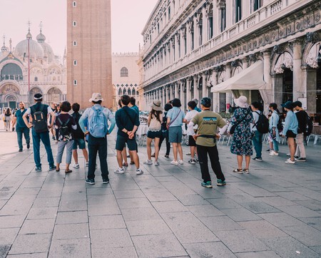 Turistas En Venecia