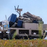 Ucrania busca cambiar las mulas de carga de la guerra. Ya no confía en humanos, sino en robots