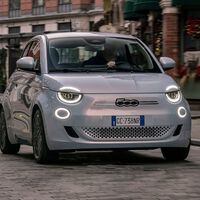 Los coches están tan absurdamente caros que FIAT ya tiene un plan para solucionarlo: limitarlos a 117km/h 