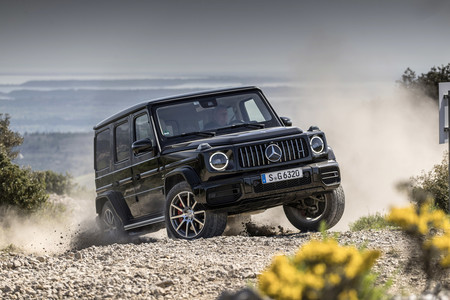 Mercedes Amg G 63 2018 Obsidian Black Metallic 245