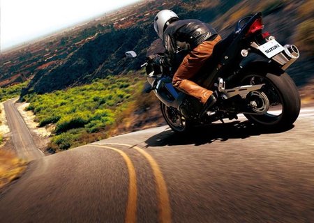 Suzuki anuncia la nueva gama de motos para 2011 en el mercado Norteamericano