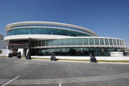Lexus inaugura un concesionario de 33.000 metros cuadrados en Kuwait