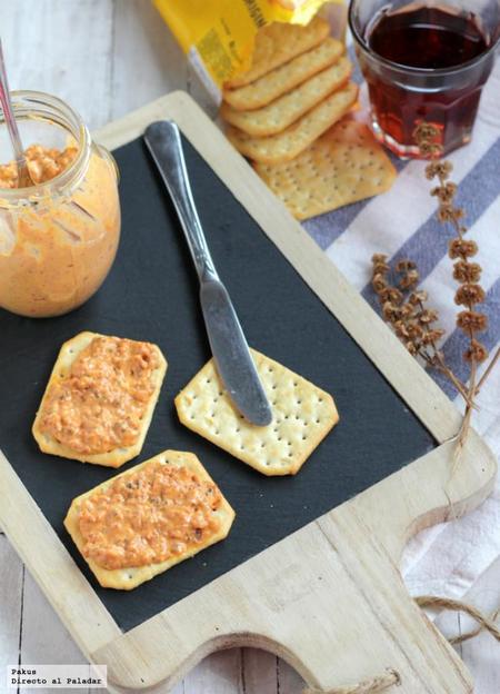 Untable suave de chorizo casero. Receta de aperitivo