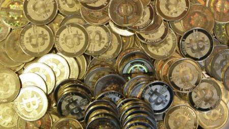 Apple no quiere bitcoins en su App Store y elimina la aplicación Bockchain