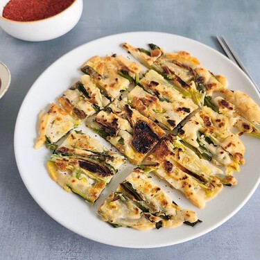 Pajeon, la tortita coreana más fácil de preparar en casa
