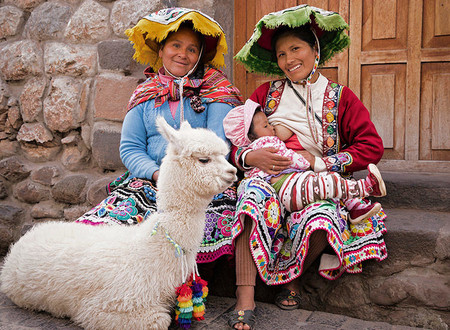Amamantando sin fronteras: 18 preciosas fotografías que celebran la lactancia materna alrededor del mundo