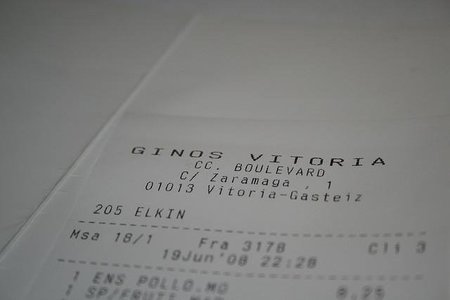 ¿Debemos también conservar los albaranes?
