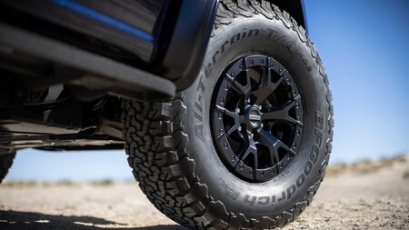 Ford Lobo Raptor R Detalles Informacion Especificaciones 17