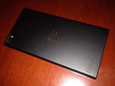 BlackBerry Z3 en imágenes reales