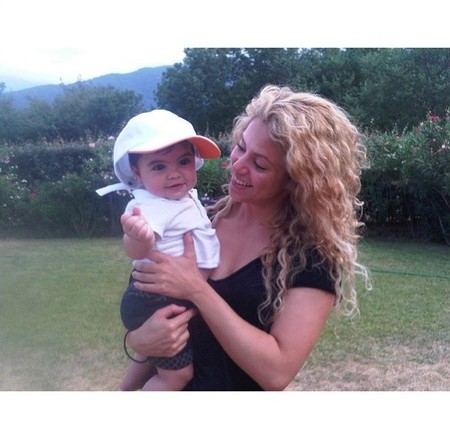 A Shakira se le va de las manos esto de querer hermanitos para Milan