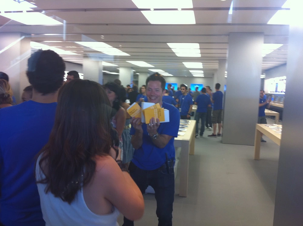 Foto de Inauguración Apple Store La Maquinista (50/93)